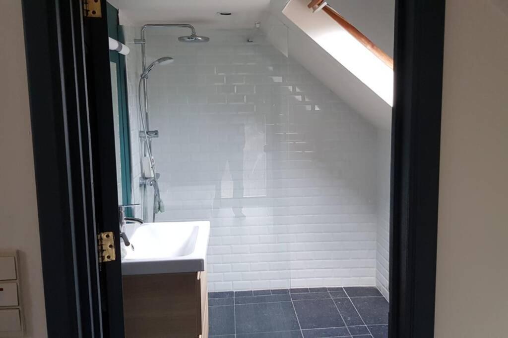 Appartement Isole, 1 Chambre Avec Terrasse Privee Ramillies Eksteriør bilde