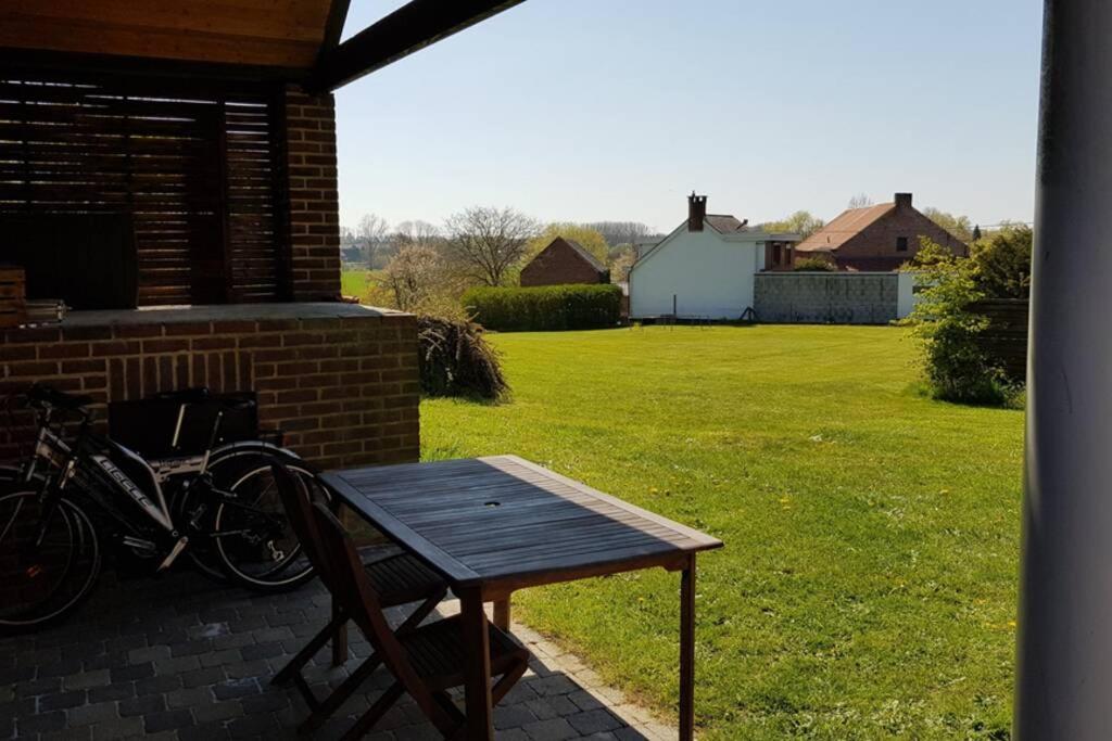 Appartement Isole, 1 Chambre Avec Terrasse Privee Ramillies Eksteriør bilde